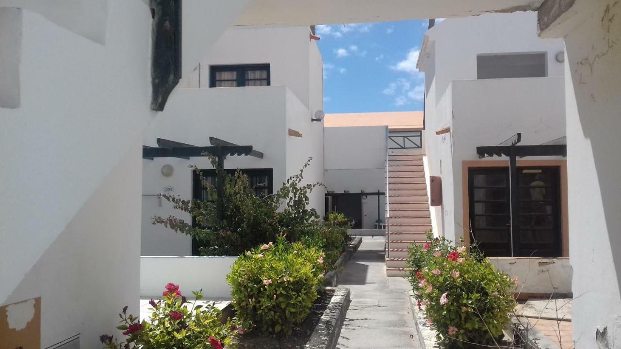 Puerta Del Sol Apartment Caleta De Fuste Exterior photo